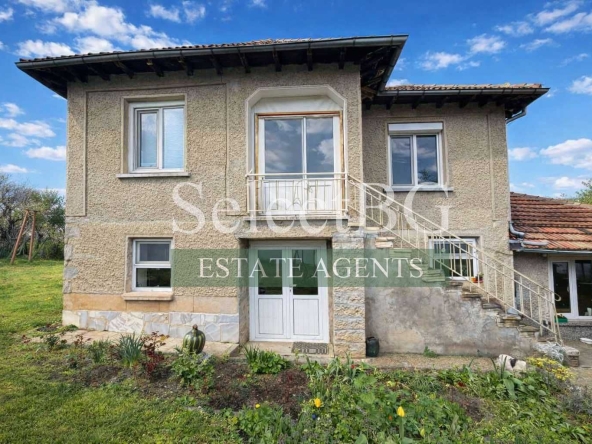 Къща в с. Самоводене, Област Велико Търново - 220 кв.м за 220 €/кв.м - Снимка #1
