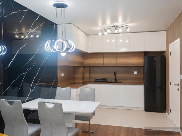 Дава се под наем Двустаен апартамент в Пловдив, Тракия - 57 кв.м за 618.12 € - Снимка #1