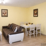 Дава се под наем Двустаен апартамент в Пловдив, Младежки Хълм - 69 кв.м за 448.8 € - Снимка #1