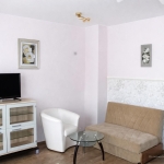 Дава се под наем Едностаен апартамент в Пловдив, Кършияка - 40 кв.м за 382.5 € - Снимка #1