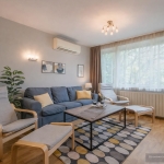 Дава се под наем Четиристаен апартамент в София, Център - 128 кв.м за 1346.4 € - Снимка #1