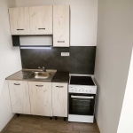 Дава се под наем Едностаен апартамент в Пловдив, Изгрев - 40 кв.м за 281 € - Снимка #1