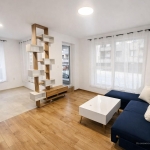 Дава се под наем Тристаен апартамент в Пловдив, Христо Смирненски - 100 кв.м за 548.25 € - Снимка #1