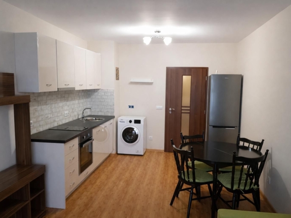 Дава се под наем Двустаен апартамент в София, Гео Милев - 60 кв.м за 598.23 € - Снимка #1