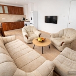 Дава се под наем Етаж от къща в Пловдив, Мараша - 90 кв.м за 648.21 € - Снимка #1