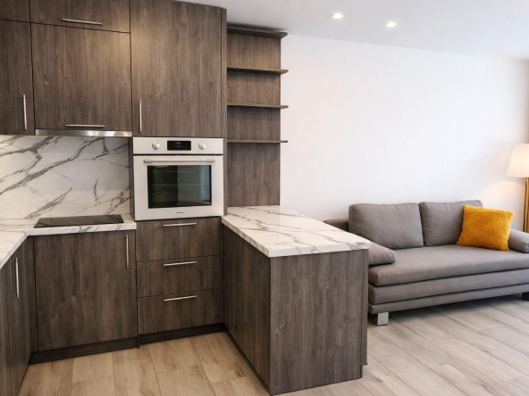 Дава се под наем Двустаен апартамент в София, Витоша - 64 кв.м за 772.65 € - Снимка #1