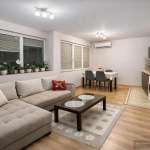 Дава се под наем Двустаен апартамент в Пловдив, Кючук Париж - 65 кв.м за 398.82 € - Снимка #1