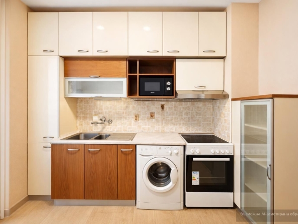 Дава се под наем Тристаен апартамент в Пловдив, Христо Смирненски - 86 кв.м за 648.21 € - Снимка #1