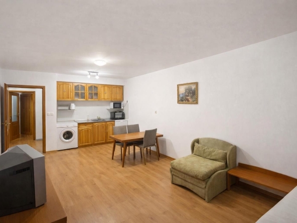 Дава се под наем Двустаен апартамент в Бургас, Възраждане - 65 кв.м за 398.82 € - Снимка #1