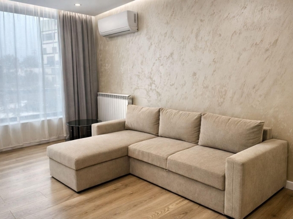 Дава се под наем Двустаен апартамент в София, Манастирски ливади - 60 кв.м за 897.6 € - Снимка #1