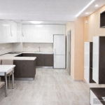 Дава се под наем Двустаен апартамент в Пловдив, Кършияка - 80 кв.м за 483.48 € - Снимка #1