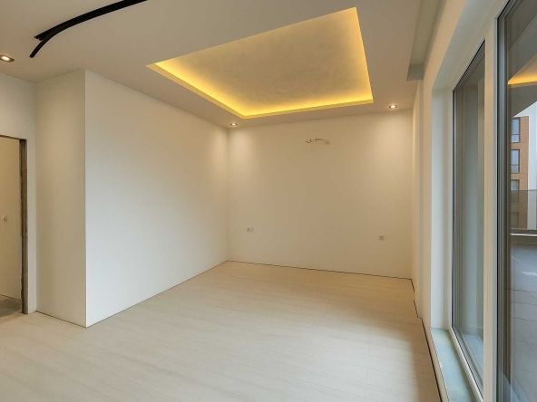 Тристаен апартамент в Пловдив, Христо Смирненски - 200 кв.м за 735 €/кв.м - Снимка #1