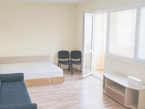 Дава се под наем Едностаен апартамент в Пловдив, Тракия - 36 кв.м за 255 € - Снимка #1