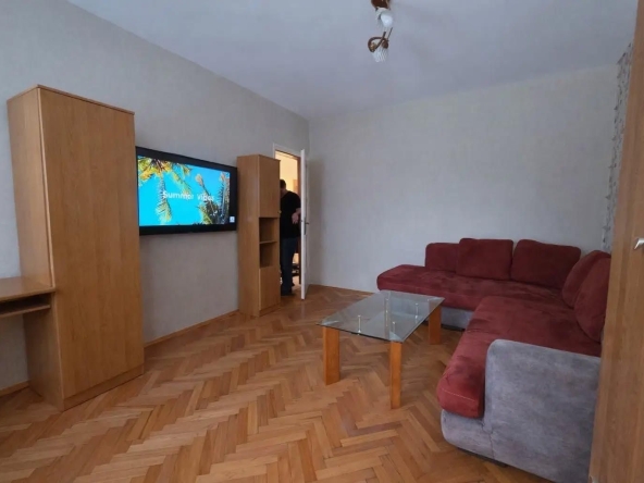 Дава се под наем Двустаен апартамент в София, Лагера - 70 кв.м за 628.32 € - Снимка #1