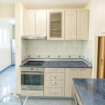 Дава се под наем Четиристаен апартамент в Пловдив, Тракия - 97 кв.м за 612 € - Снимка #1