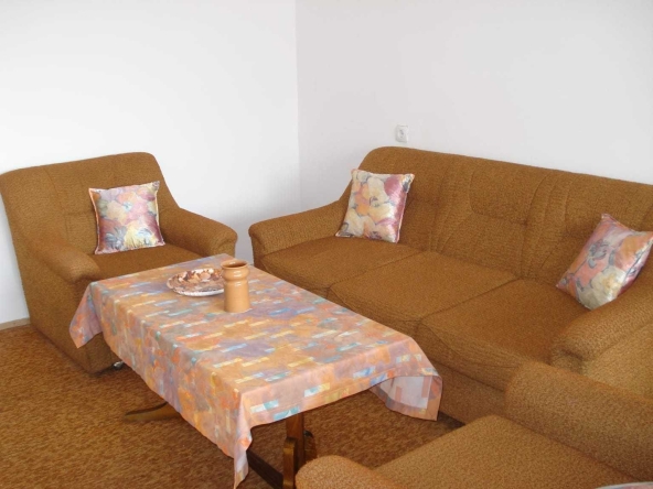 Двустаен апартамент в Разград, Бели Лом - 74 кв.м за 758 €/кв.м - Снимка #1