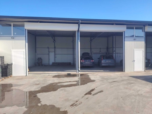 Дава се под наем Склад в Варна, Западна промишлена зона - 85 кв.м за 1000 € - Снимка #1