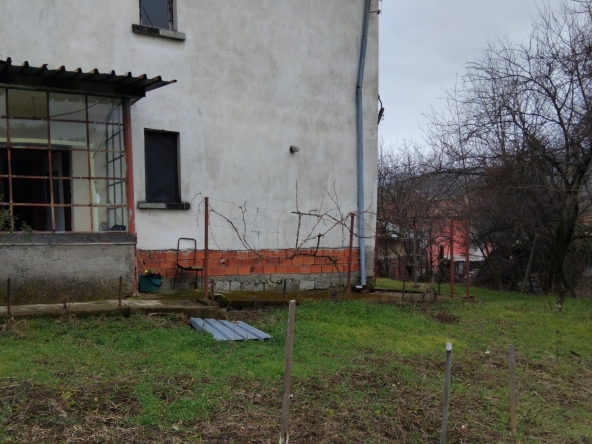 Къща в с. Бабино, Област Кюстендил - 180 кв.м за 156 €/кв.м - Снимка #1