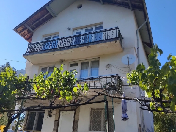 Къща в с. Мала Фуча, Област Кюстендил - 100 кв.м за 403 €/кв.м - Снимка #1