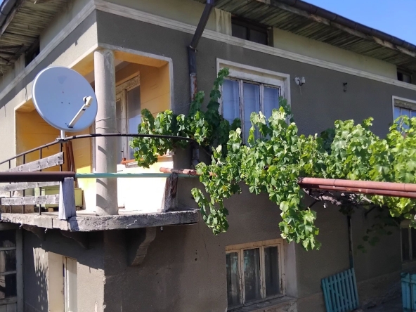 Къща в Сапарева баня - 170 кв.м за 480 €/кв.м - Снимка #1