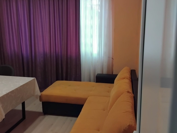 Етаж от къща в Дупница - 80 кв.м за 376 €/кв.м - Снимка #1