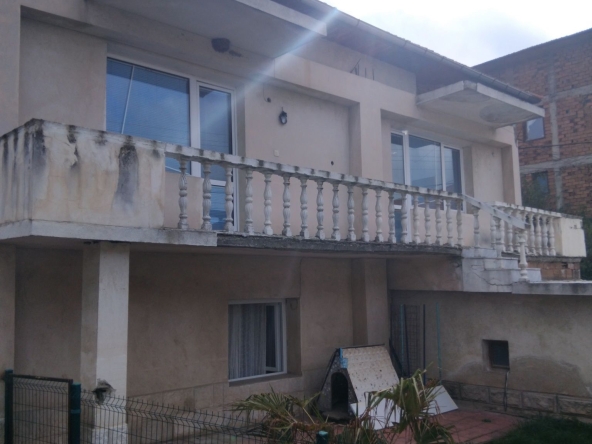 Къща в Дупница - 164 кв.м за 1525 €/кв.м - Снимка #1