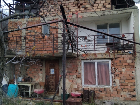 Къща в с. Бураново, Област Кюстендил - 68 кв.м за 600 €/кв.м - Снимка #1