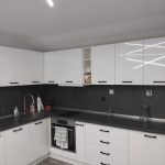 Етаж от къща в Дупница - 160 кв.м за 907 €/кв.м - Снимка #1