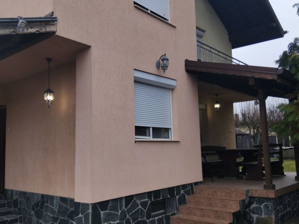 Къща в Дупница - 90 кв.м за 731 €/кв.м - Снимка #1