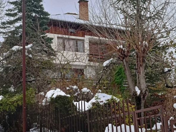 Къща в с. Джурово, Област София-област - 292 кв.м за 360 €/кв.м - Снимка #1