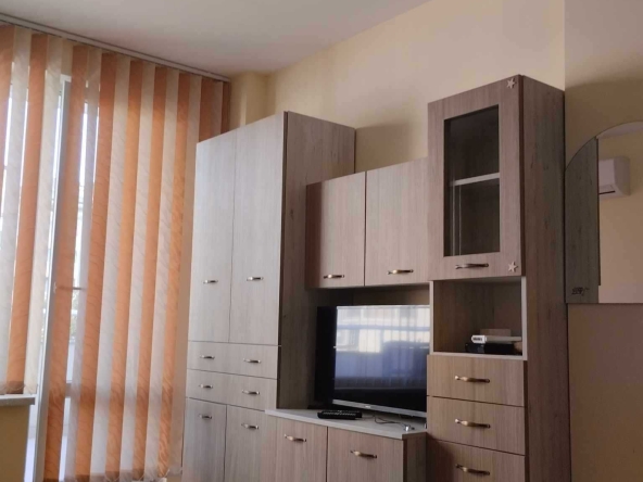 Дава се под наем Двустаен апартамент в Стара Загора, Център - 55 кв.м за 210 € - Снимка #1