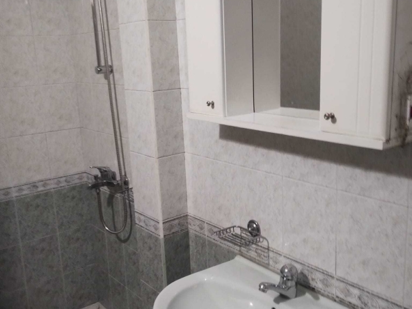 Дава се под наем Двустаен апартамент в Дупница - 70 кв.м за 204 € - Снимка #1