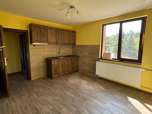 Дава се под наем Етаж от къща в Банкя - 65 кв.м за 500 € - Снимка #1