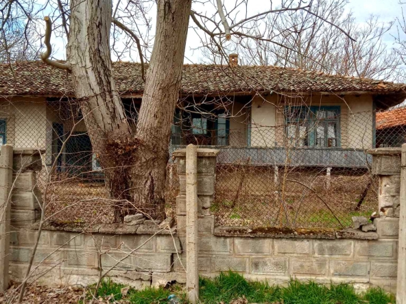 Къща в с. Бабук, Област Силистра - 110 кв.м за 116 €/кв.м - Снимка #1