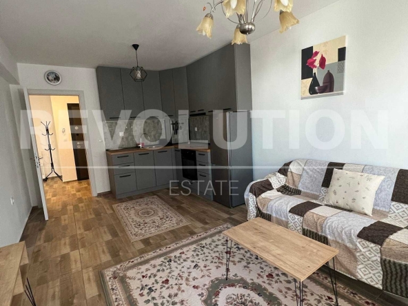 Дава се под наем Двустаен апартамент в Пловдив, Център - 65 кв.м за 500 € - Снимка #1