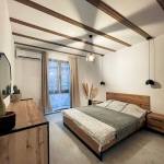 Дава се под наем Двустаен апартамент в София, Център - 70 кв.м за 494.7 € - Снимка #1