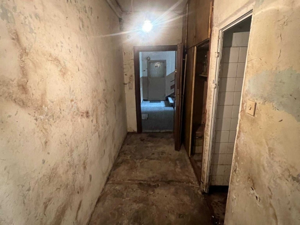 Тристаен апартамент в Пловдив, Кючук Париж - 93 кв.м за 12366 €/кв.м - Снимка #1