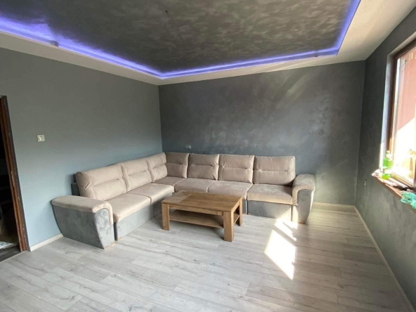 Тристаен апартамент в Плевен, Идеален център - 98 кв.м за 1480 €/кв.м - Снимка #1