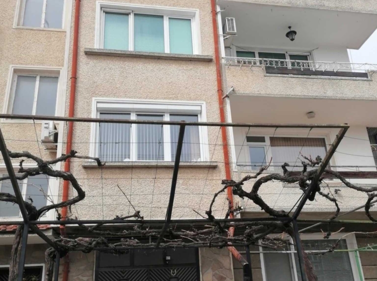 Къща в Велики Преслав - 200 кв.м за 625 €/кв.м - Снимка #1