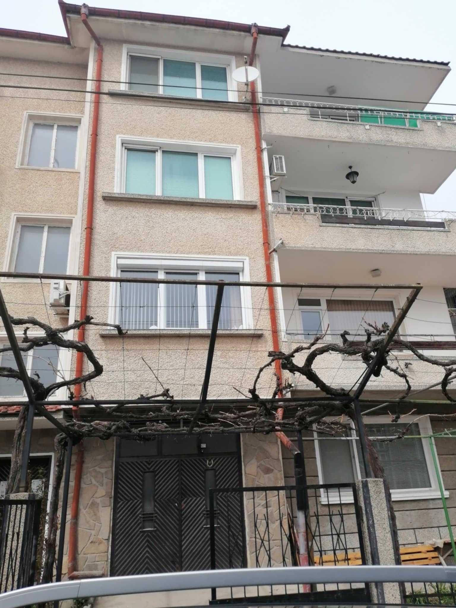 Къща в Велики Преслав - 200 кв.м за 625 €/кв.м - Снимка #1