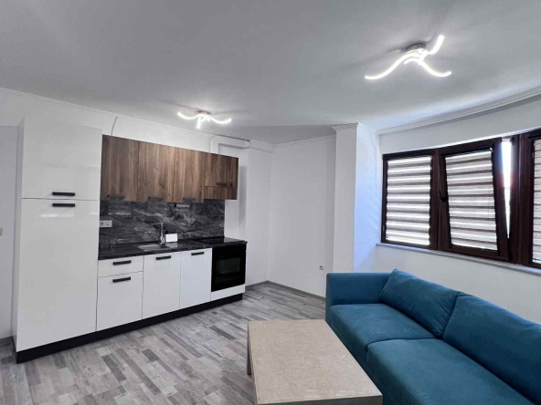 Дава се под наем Тристаен апартамент в Айтос - 98 кв.м за 357 € - Снимка #1