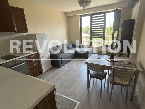 Дава се под наем Двустаен апартамент в Пловдив, Център - 50 кв.м за 410 € - Снимка #1