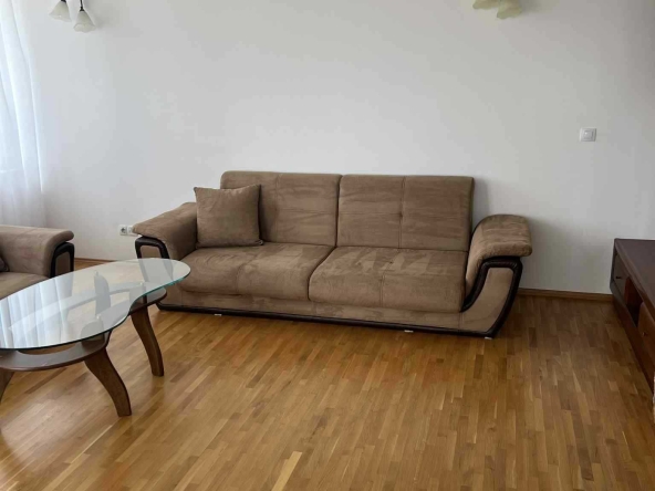 Дава се под наем Тристаен апартамент в София, Младост 4 - 120 кв.м за 1500 € - Снимка #1