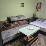 Дава се под наем Етаж от къща в Асеновград - 40 кв.м за 153 € - Снимка #1