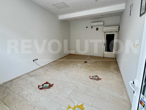 Магазин в Перущица - 45 кв.м за 1434 €/кв.м - Снимка #1