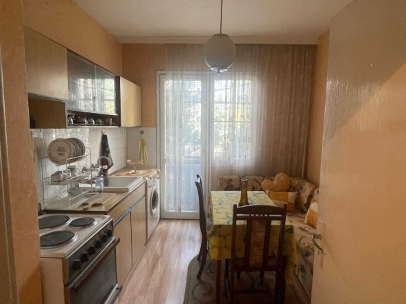 Тристаен апартамент в Пловдив, Кючук Париж - 84 кв.м за 1310 €/кв.м - Снимка #1