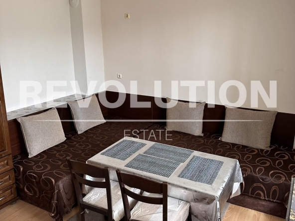 Дава се под наем Четиристаен апартамент в Варна, Колхозен пазар - 118 кв.м за 500 € - Снимка #1