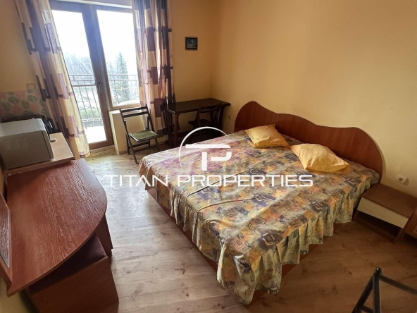 Дава се под наем Едностаен апартамент в к.к. Св.Св. Константин и Елена - 20 кв.м за 300 € - Снимка #1