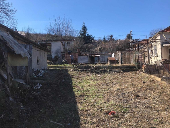 Къща в с. Малка Верея, Област Стара Загора - 780 кв.м за 46 €/кв.м - Снимка #1