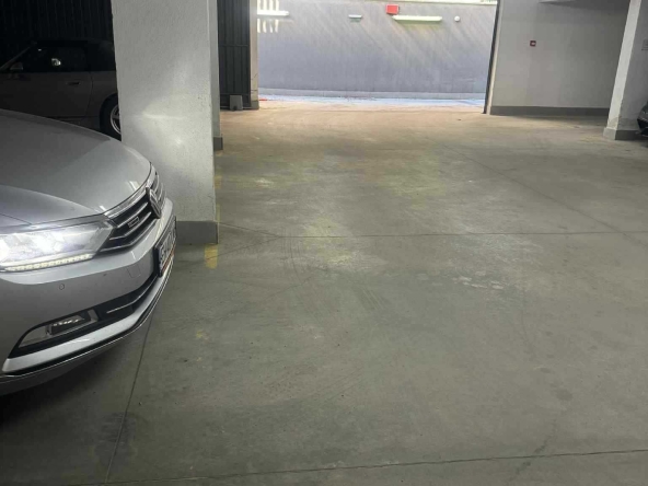 Дава се под наем Гараж / Паркомясто в София, Манастирски ливади - 14 кв.м за 102 € - Снимка #1